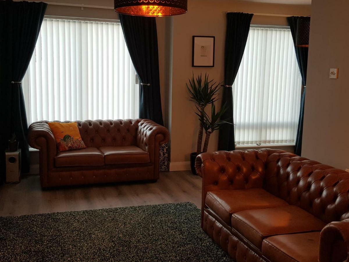 バリーキャッスル Spire View Townhouseヴィラ エクステリア 写真