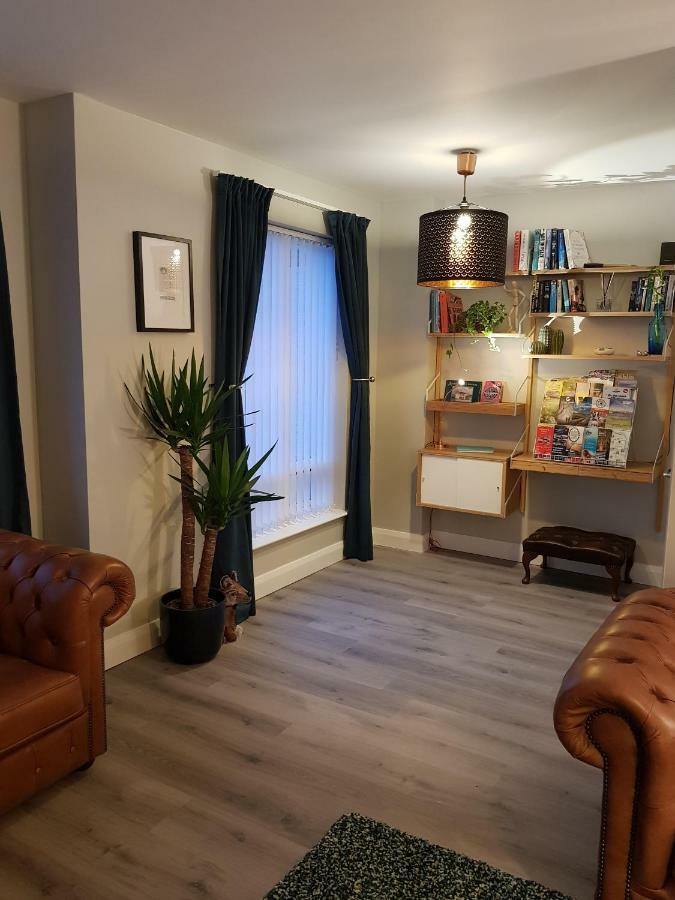 バリーキャッスル Spire View Townhouseヴィラ エクステリア 写真
